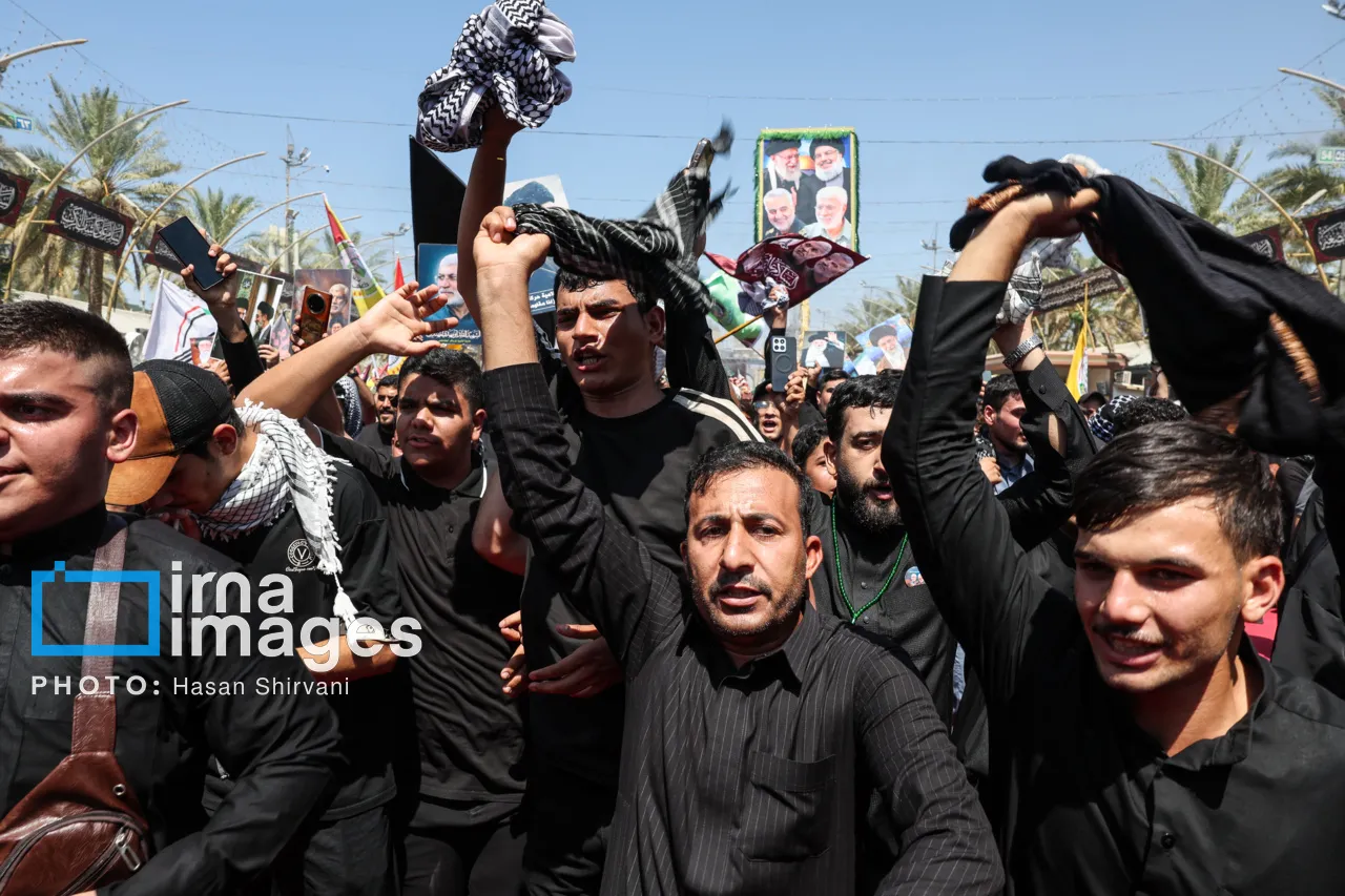 تشییع و وداع با پیکر مطهر رهبر شهید انقلاب در کربلا تشییع و وداع با پیکر مطهر رهبر شهید انقلاب در کربلا