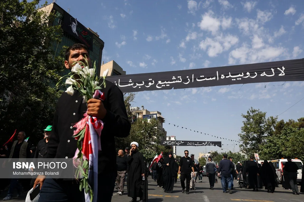 مصلی امام خمینی وداع با آقای شهید ایران