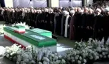 اقامه نماز بر پیکر رهبر شهید آیت الله سید علی خامنه ای