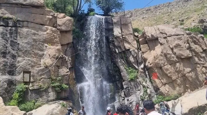 روز  همدان