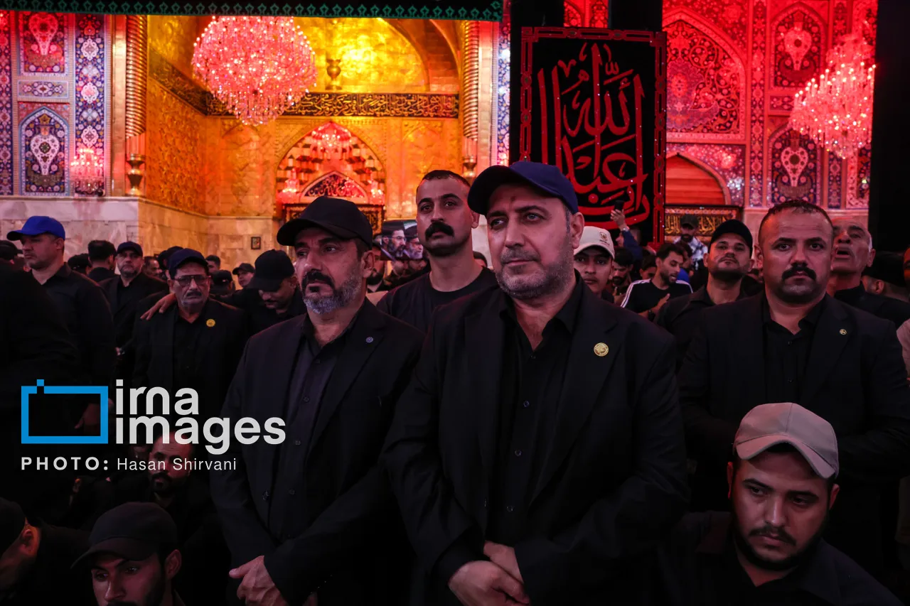 تشییع و وداع با پیکر مطهر رهبر شهید انقلاب در کربلا تشییع و وداع با پیکر مطهر رهبر شهید انقلاب در کربلا