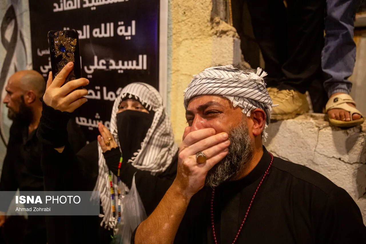 تشییع و وداع با پیکر مطهر رهبر شهید انقلاب در کربلا تشییع و وداع با پیکر مطهر رهبر شهید انقلاب در کربلا
