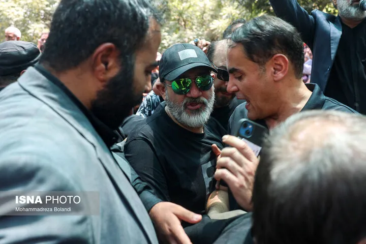 تشییع اکبر عبدی تشییع اکبر عبدی
