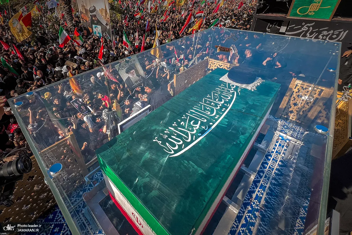 تشییع پیکر مطهر رهبر شهید در نجف اشرف تشییع پیکر مطهر رهبر شهید در نجف اشرف